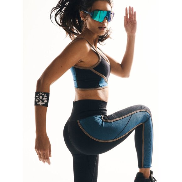 🎉LAST CHANCE🎉 FP MOVEMENT Blow Your Mind Bra / Black Combo - Picture 4 of 5